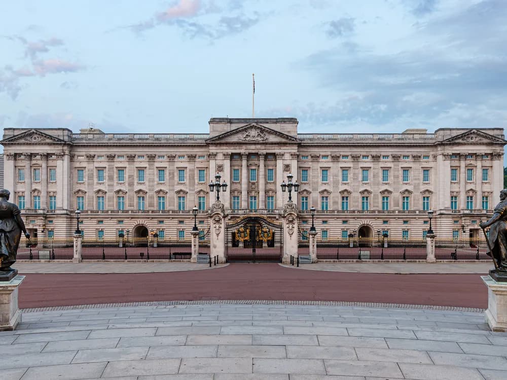 Buckingham Palace's East Wing facade facing The Mall, London