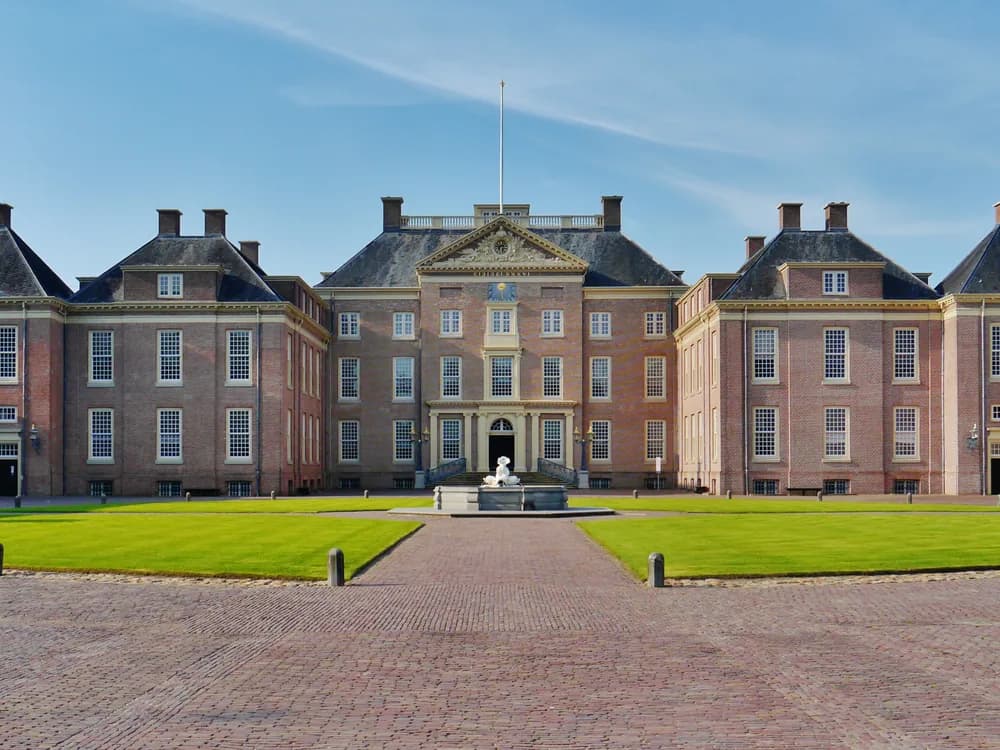 Royal Palace Het Loo in Apeldoorn — William and Mary's Dutch Baroque palace with restored formal parterre gardens, the constitutional and dynastic heart of the House of Orange-Nassau