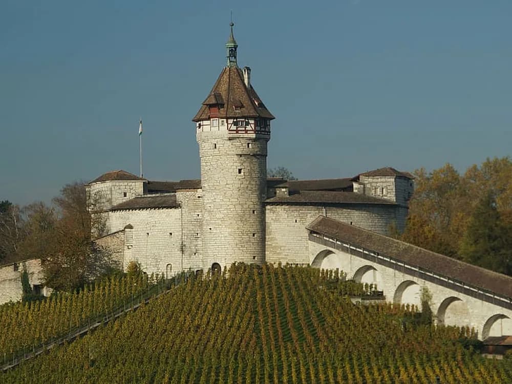 Munot circular Renaissance fortress above the Rhine and Schaffhausen old town in Switzerland