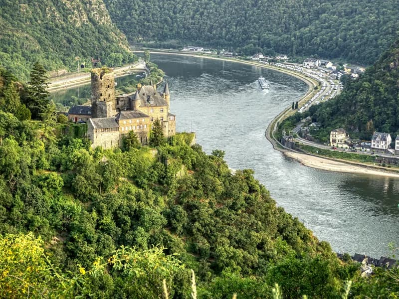 Castles and vineyard slopes above the Rhine Gorge between Bingen and Koblenz
