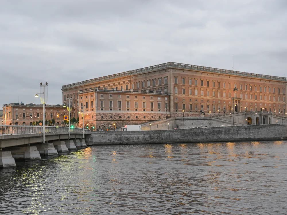 Stockholm Royal Palace (Stockholms slott) on the island of Gamla Stan — the 18th-century Swedish Baroque palace built after the 1697 Tre Kronor fire, the official residence of King Carl XVI Gustaf