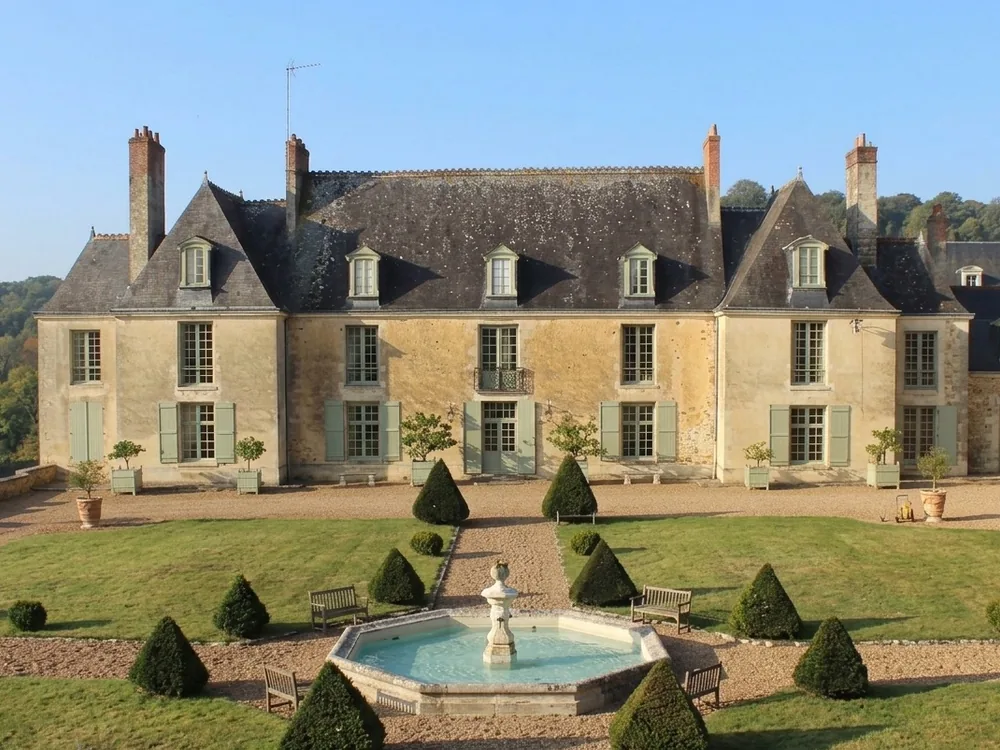 Château d'Hodebert, a 17th-18th-century Loire Valley château listed as a historic monument, Saint-Paterne-Racan, France