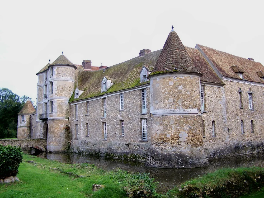 Château de Villiers-le-Mahieu, a 1642 château that was once home to painter Bernard Buffet, Yvelines, near Paris, France