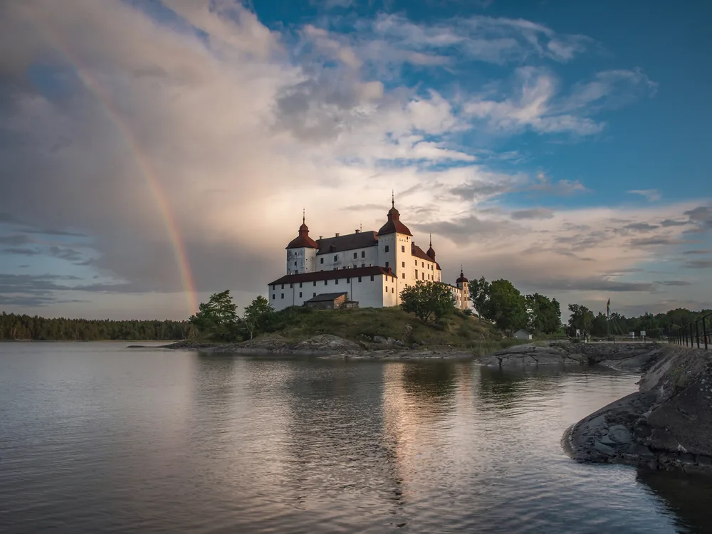Läckö Castle on the Kållandsö peninsula in Lake Vänern, Sweden — the Baroque palace rebuilt by Magnus Gabriel De la Gardie in the 17th century, confiscated by Charles XI in 1681, and restored from 1908