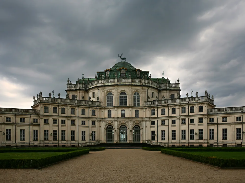 Palazzina di Caccia di Stupinigi — Filippo Juvarra's star-shaped hunting lodge seen from the formal approach avenue, Piedmont