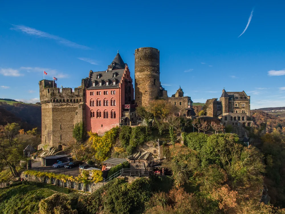 Schönburg Castle above Oberwesel on the UNESCO-listed Rhine Gorge, Rhineland-Palatinate, Germany